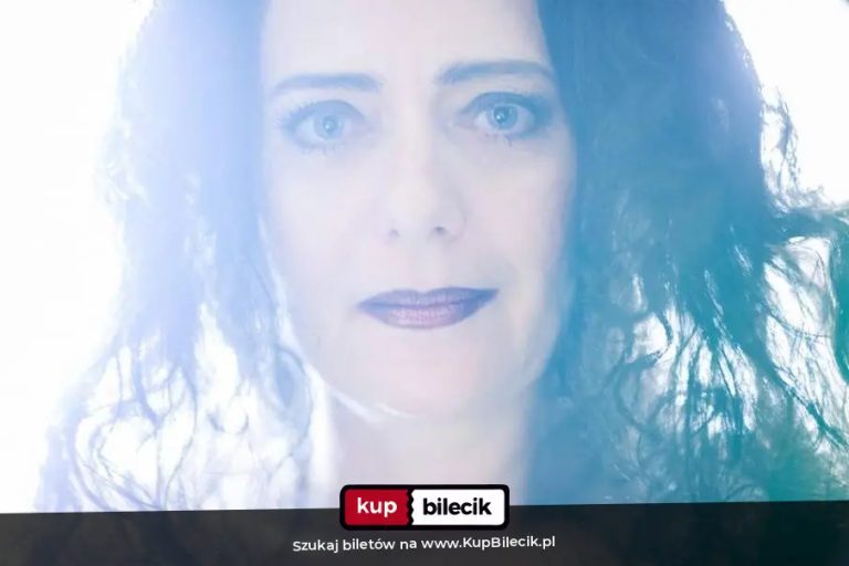 Rodzinna Gloria Piwniczna - śpiewanie kolęd z Beatą Czernecką